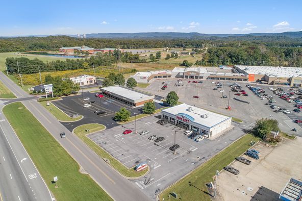 Scottsboro Marketplace: 24833 John T Reid Pkwy, Scottsboro, AL 35768